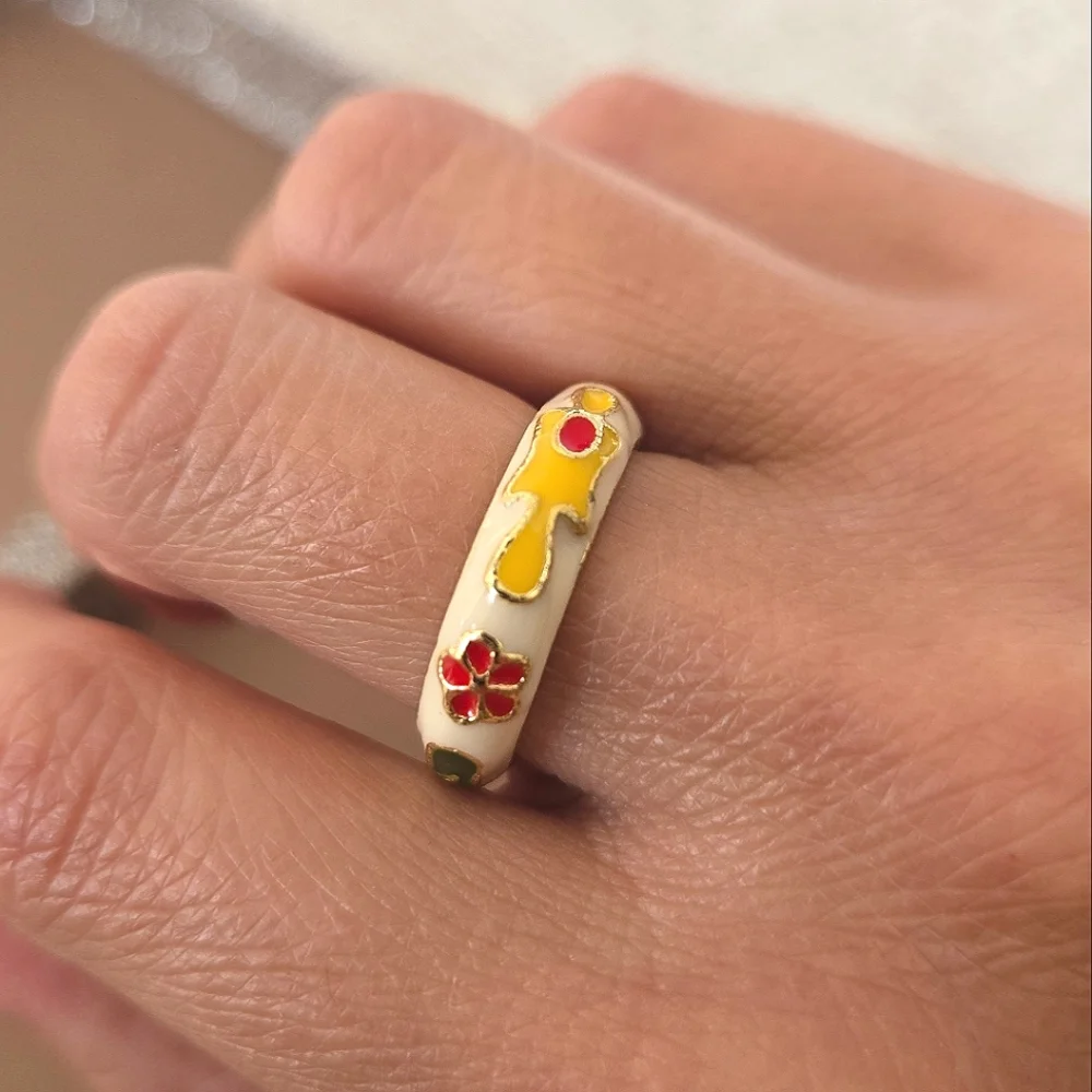 Cloisonné Enamel Ring Ivory/White
